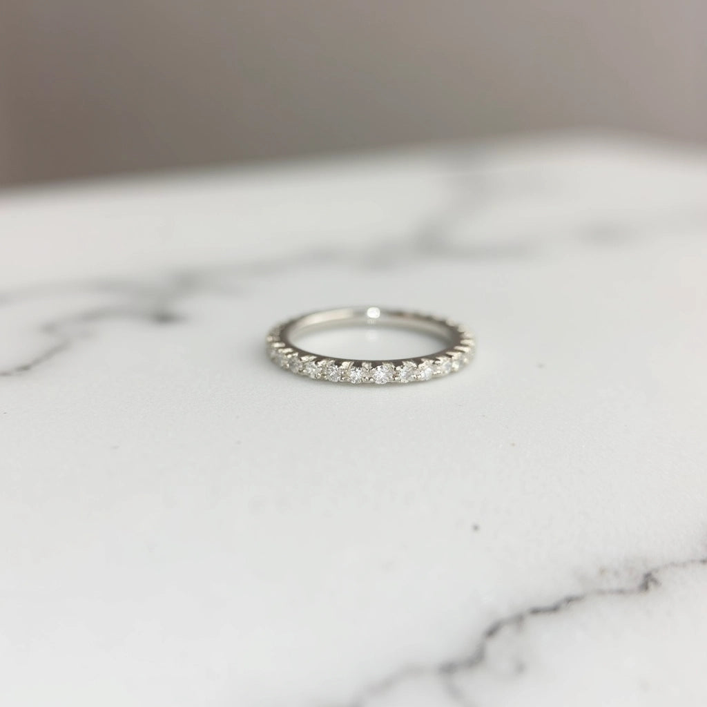 Pavé Band
